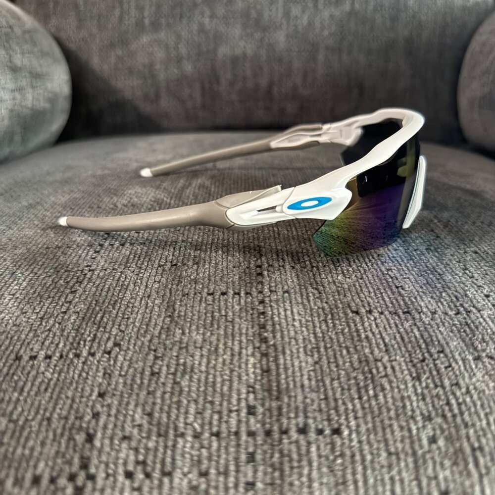 Oakley Radar EV PRIZM Polarized Blue OO9208 White-Gray Frame - Picture 2 of 9